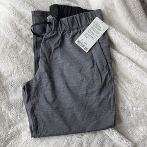 NWT On The Fly Pant in grey, size 12